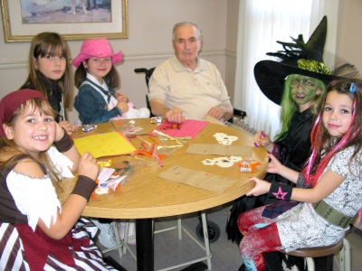 St. Bernadette Students Celebrate Halloween with Falconbridge Extendicare