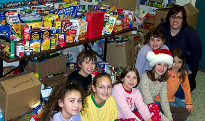 Immaculate Conception Students Help Stock the Shelves of Local Food Bank