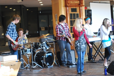 SCDSB Band “Heroes” Rocks Tom Davies Square