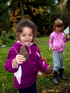 St. Anne Early Learning Students “Dig” Fall