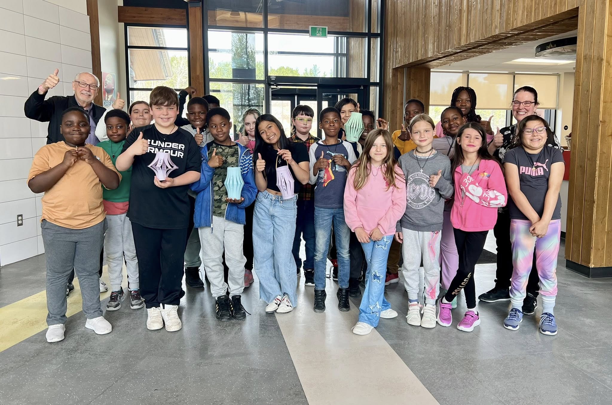 Catholic Education Week: St. David Students Create Lanterns of Hope with SCDSB Trustee 🏮