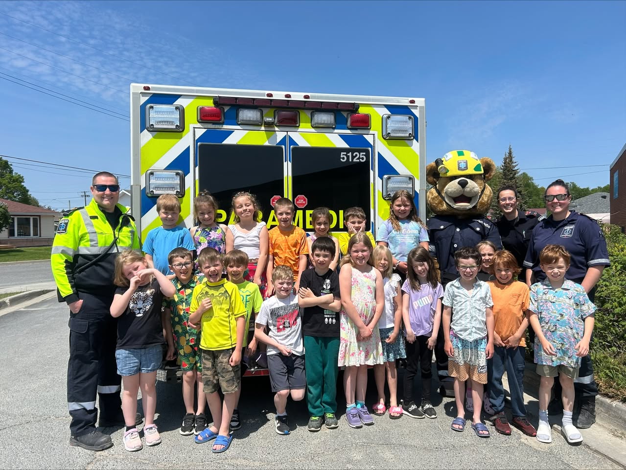 Colouring Contest Victory Brings Pizza and Paramedics to St. Charles 🚑